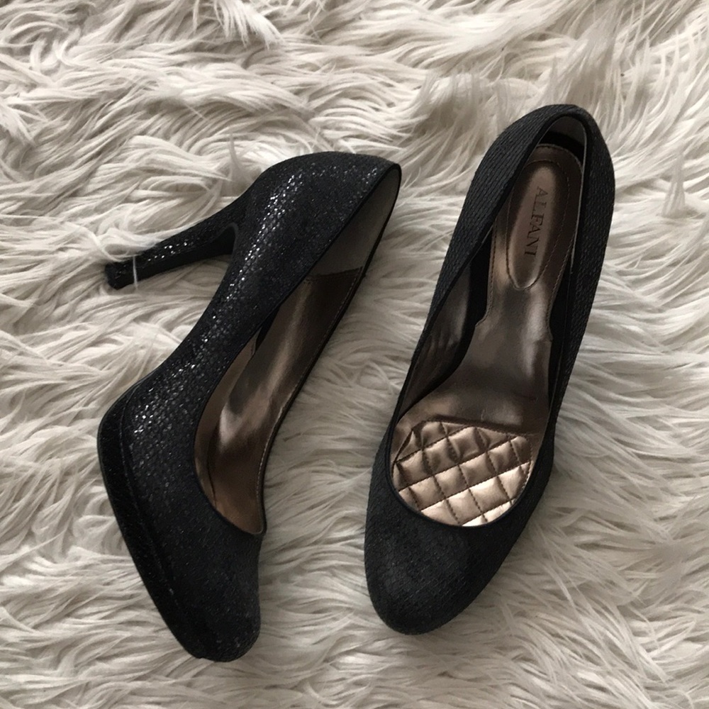 Gorgeous glittery black heels